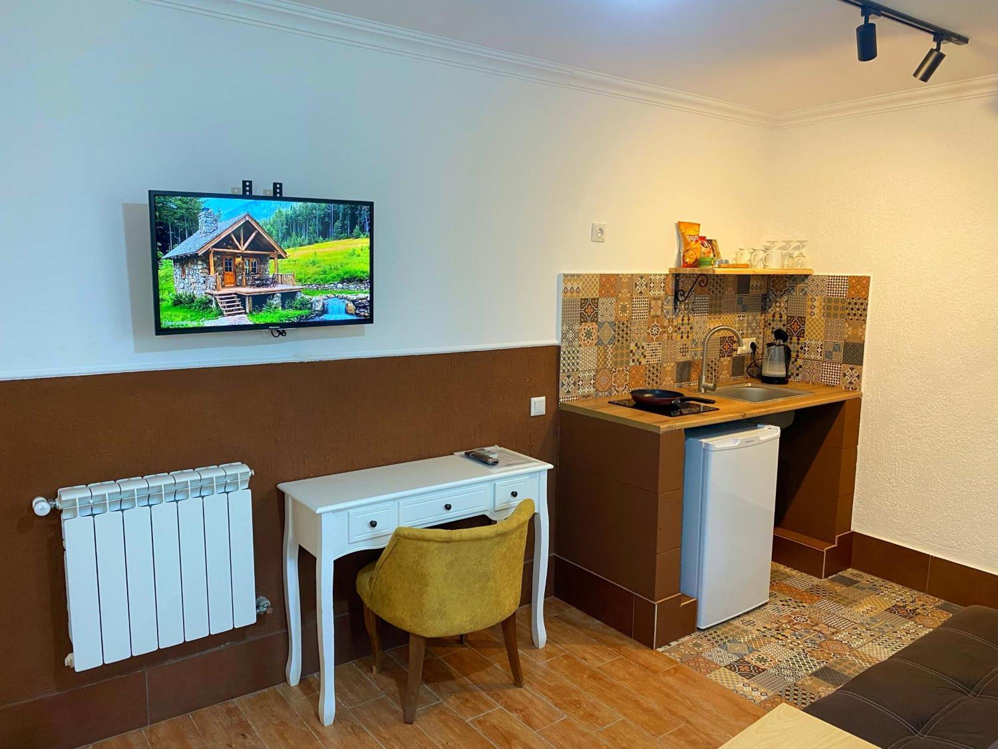 Отель Orange Кутаиси Экстерьер фото